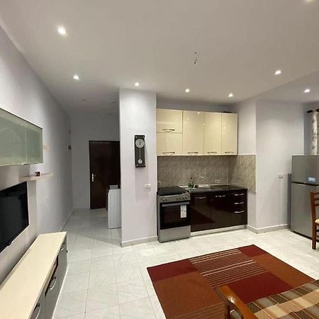 טיראנה E&B Cosy Apartment מראה חיצוני תמונה