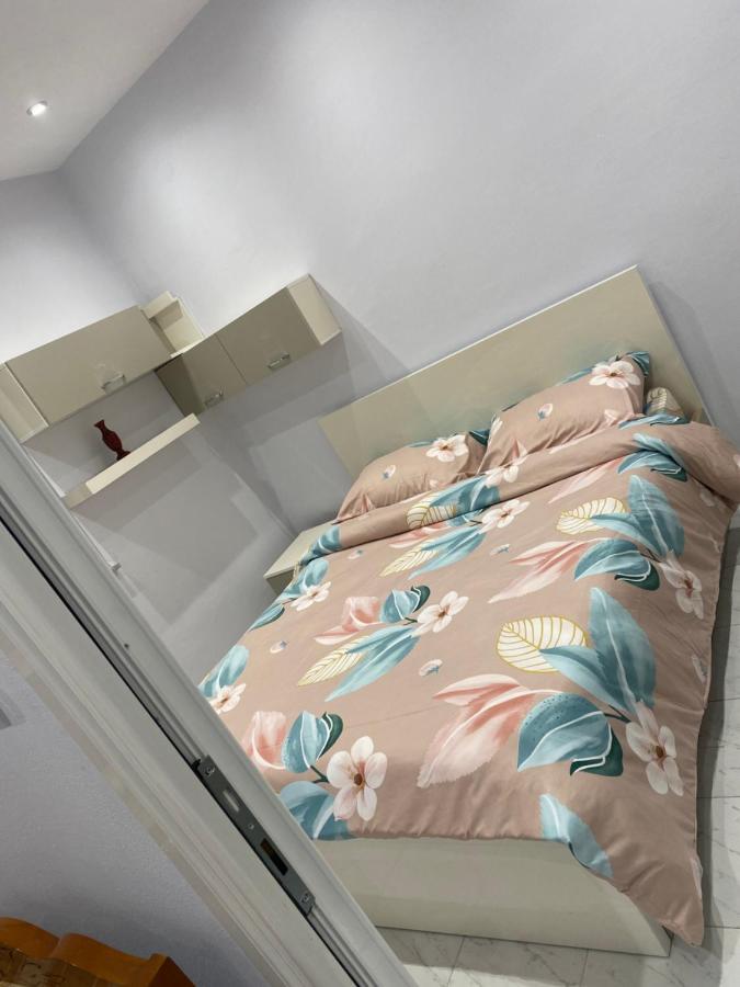 טיראנה E&B Cosy Apartment מראה חיצוני תמונה
